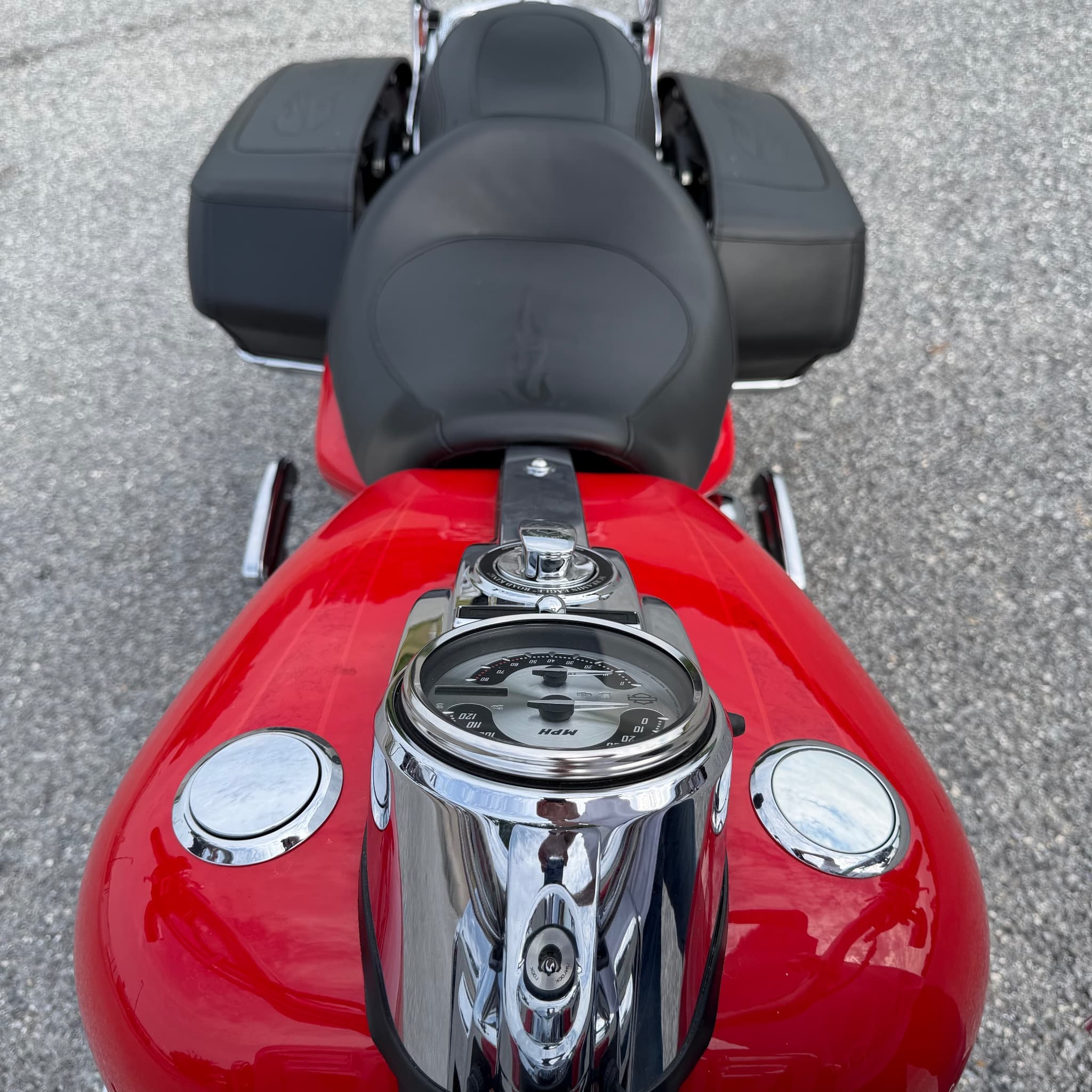 2007 Harley Davidson Road King CVO — photo 11