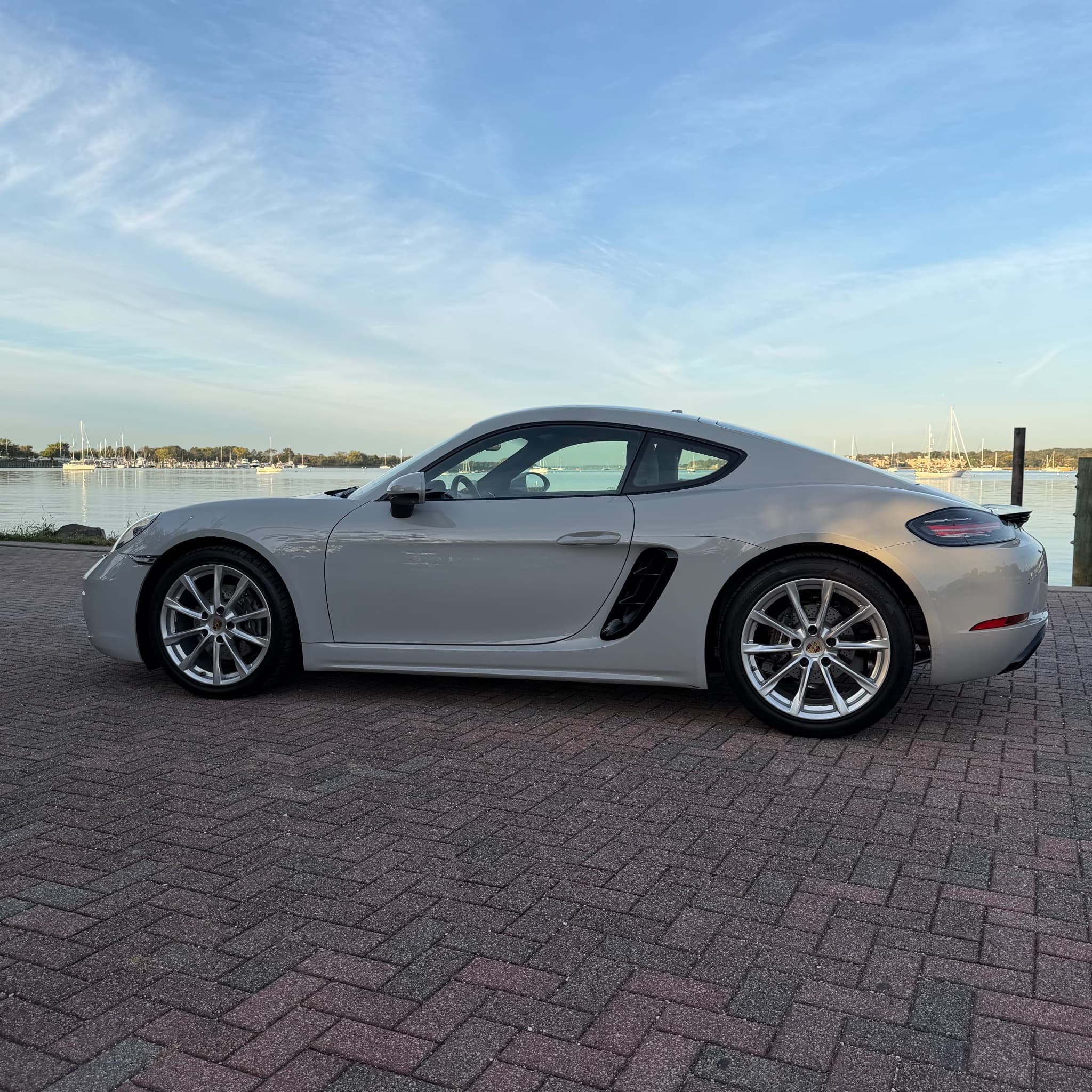 2025 Porsche 718 Cayman — photo 5
