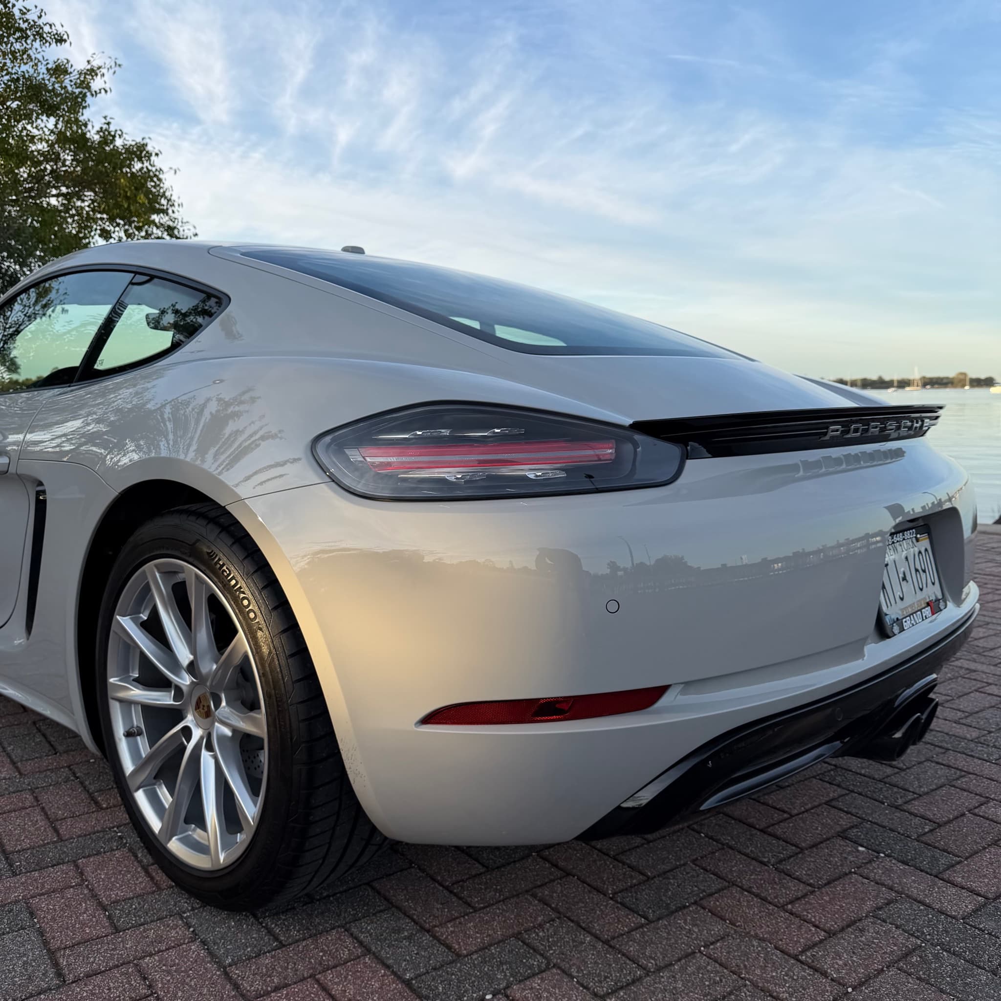 2025 Porsche 718 Cayman — photo 15