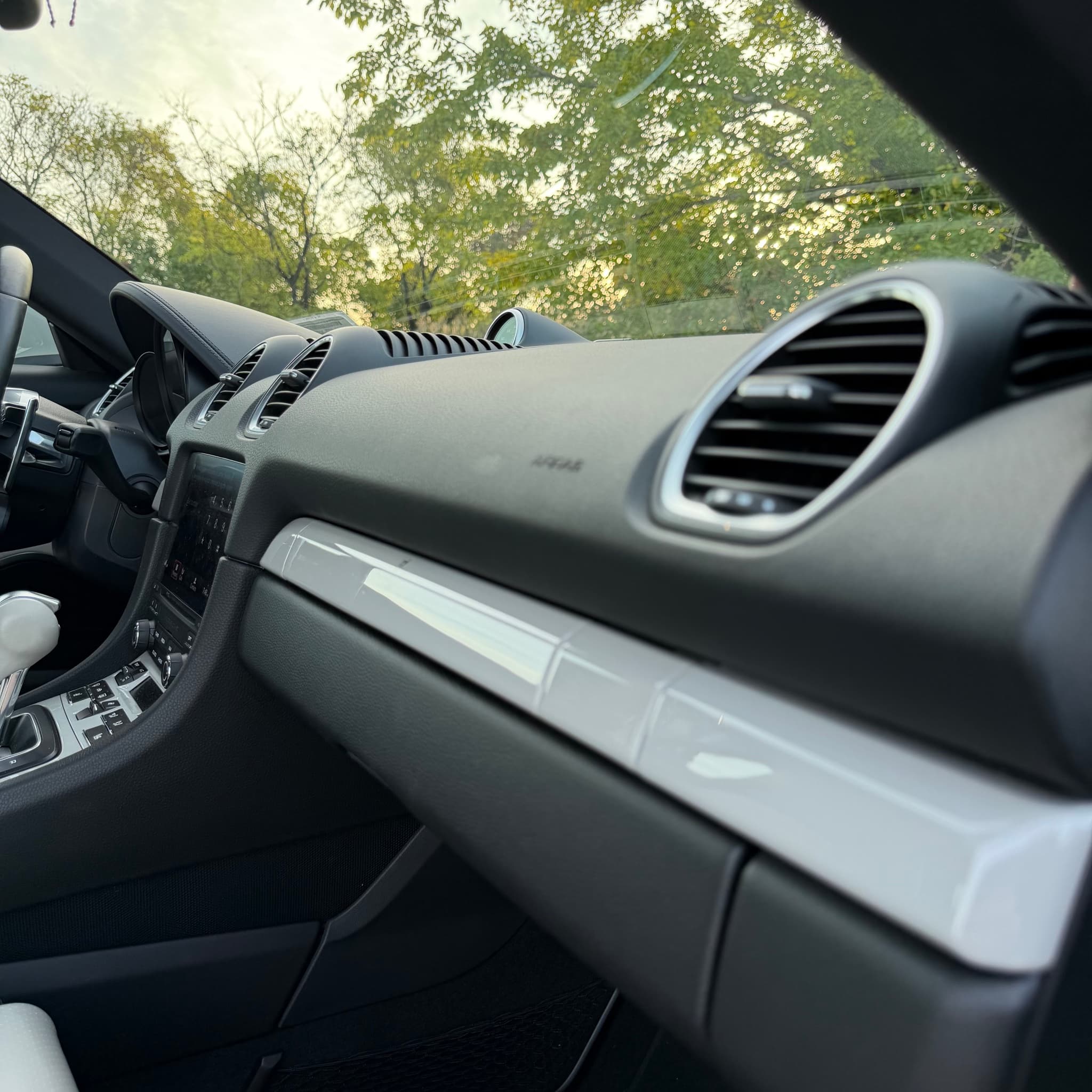 2025 Porsche 718 Cayman — photo 41