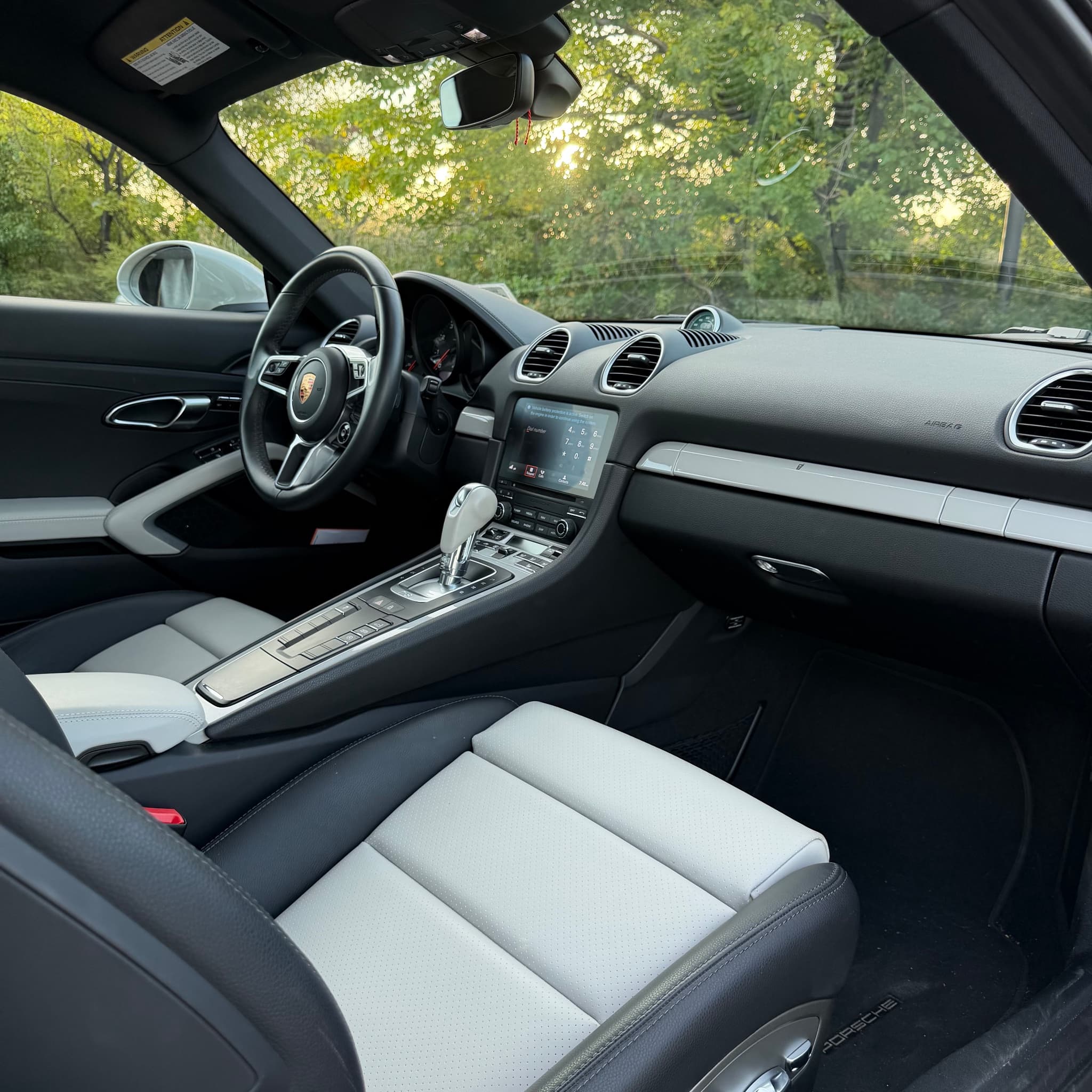 2025 Porsche 718 Cayman — photo 39