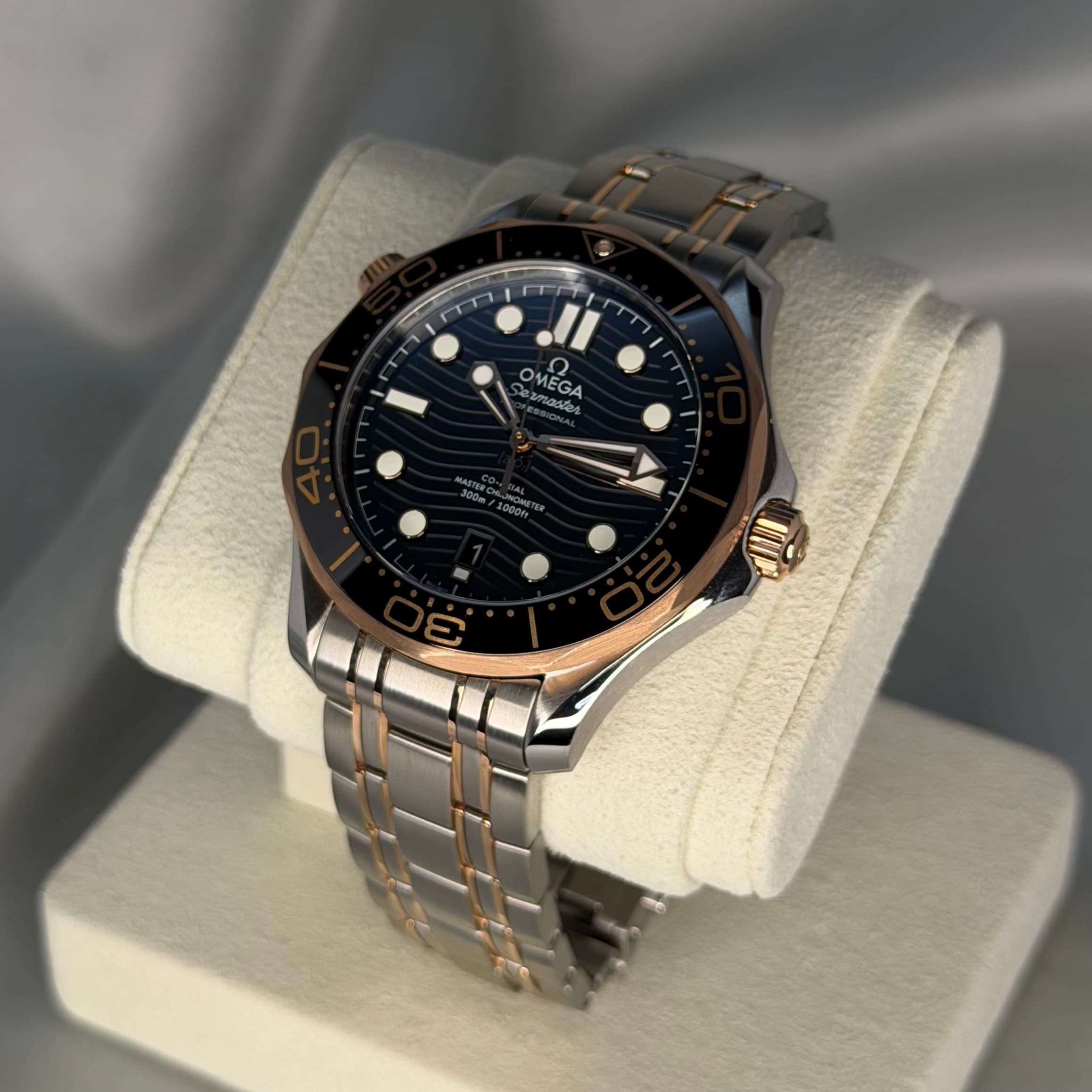 Omega Seamaster Sedna Gold/Steel (Ref. 21020422001001) — photo 8