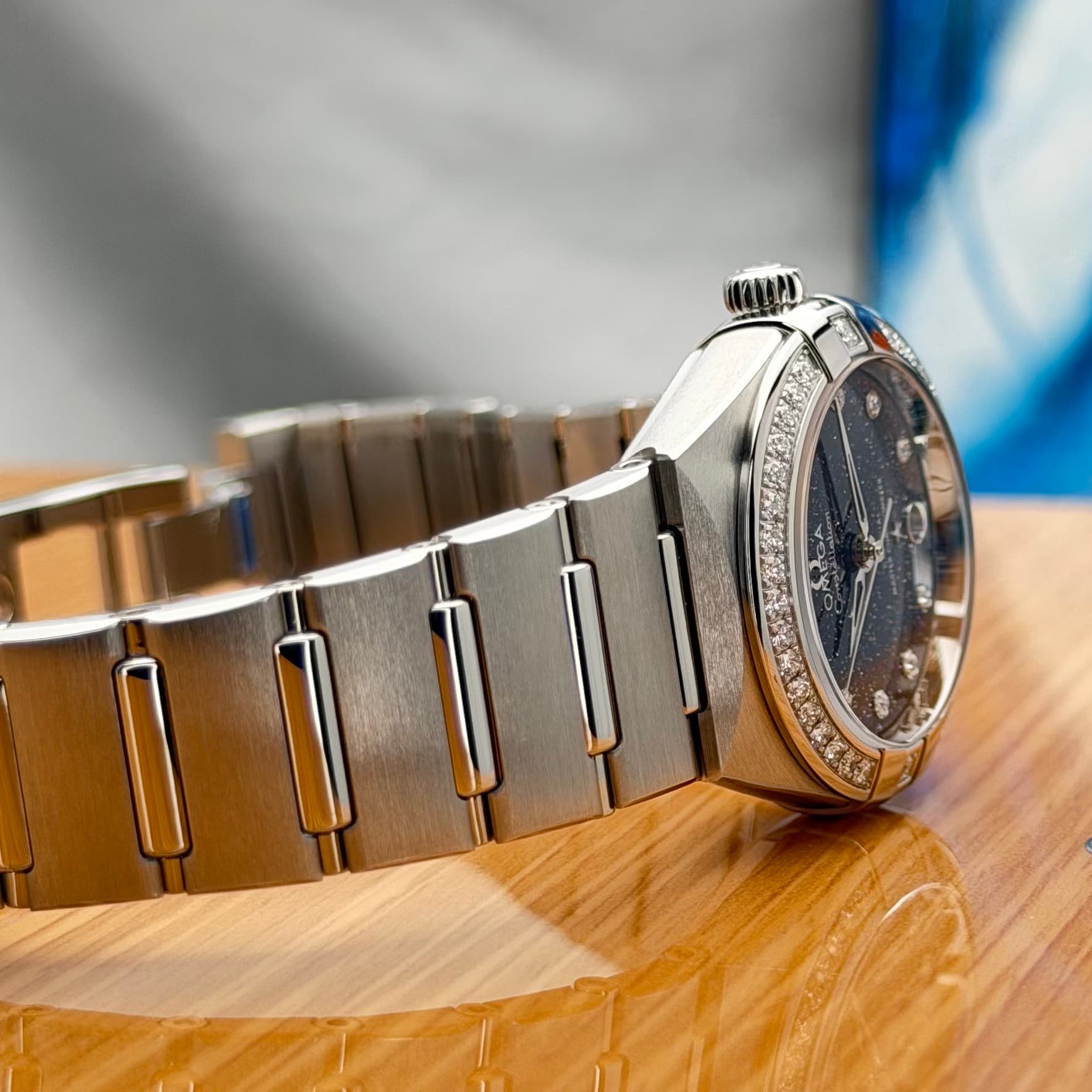 Omega Ladies Constellation Diamond (Ref. 13115292053001) — photo 18