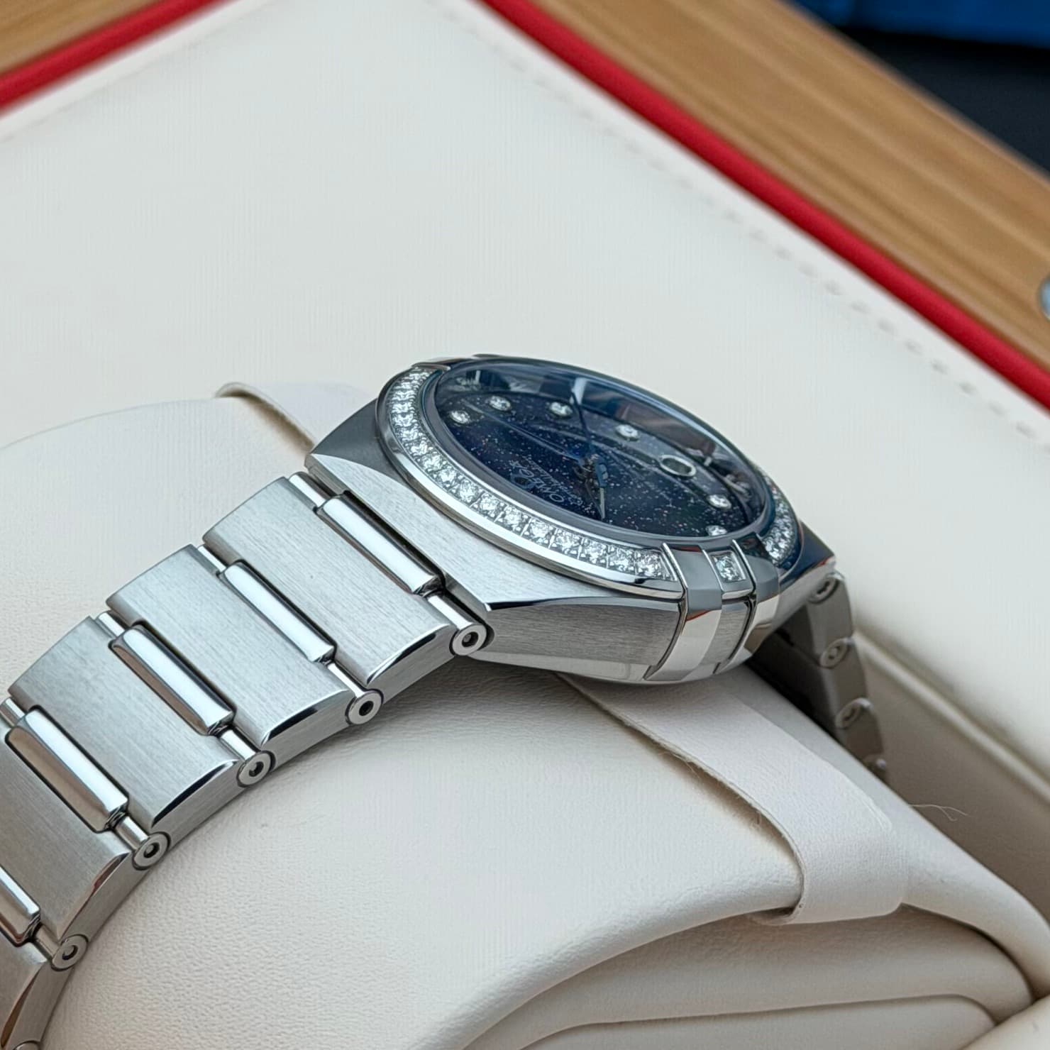 Omega Ladies Constellation Diamond (Ref. 13115292053001) — photo 8