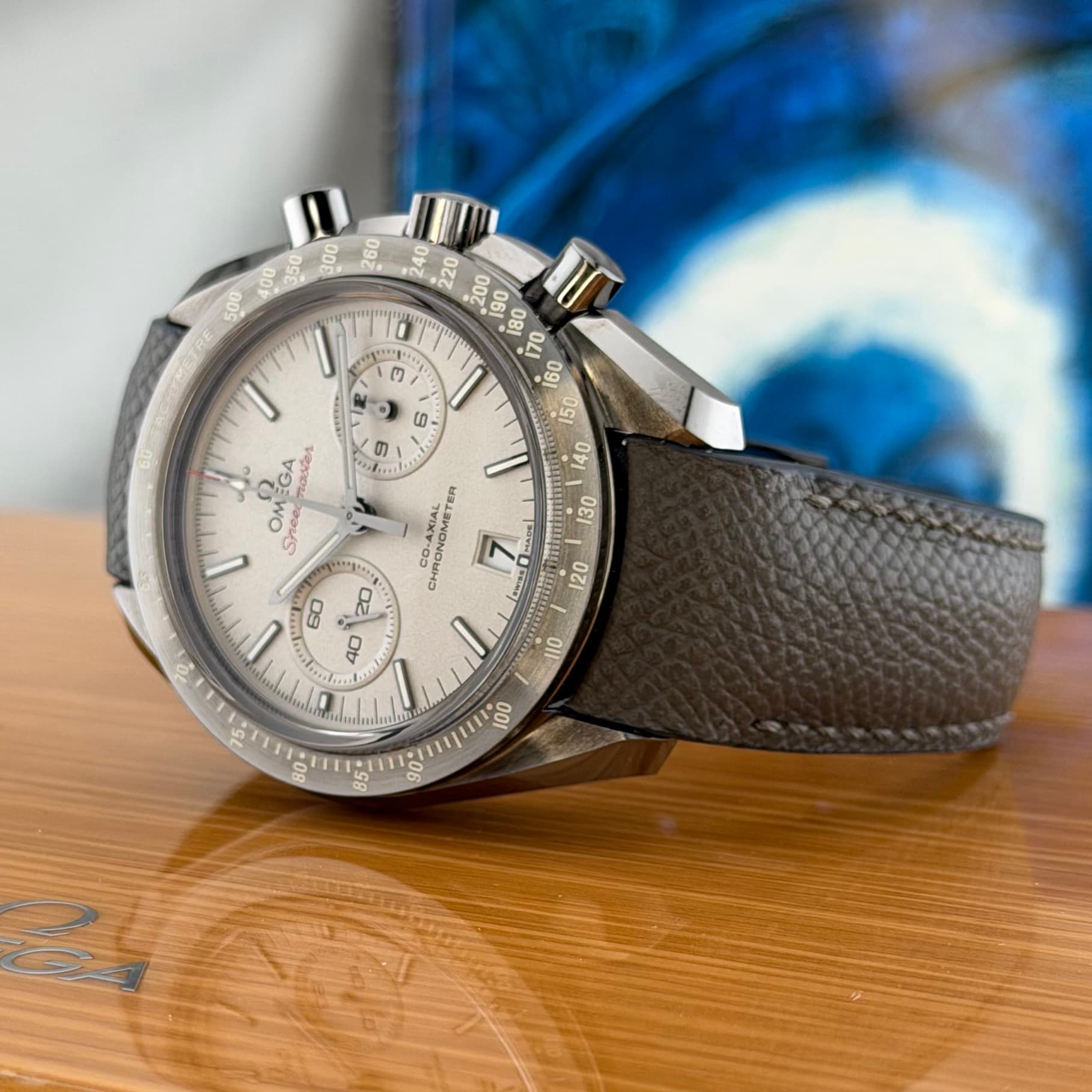 Omega Dark Side of the Moon (Ref. 31193445199001) — photo 4