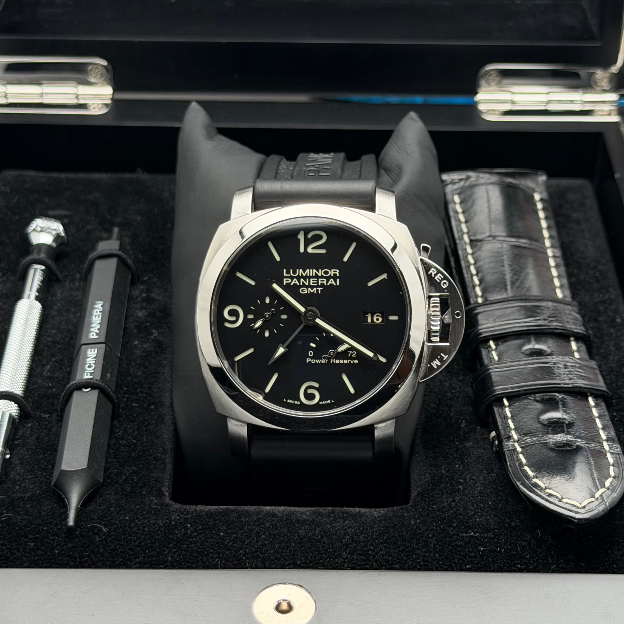 Panerai Luminor 44 1950 GMT (Ref. PAM00321) — photo 9