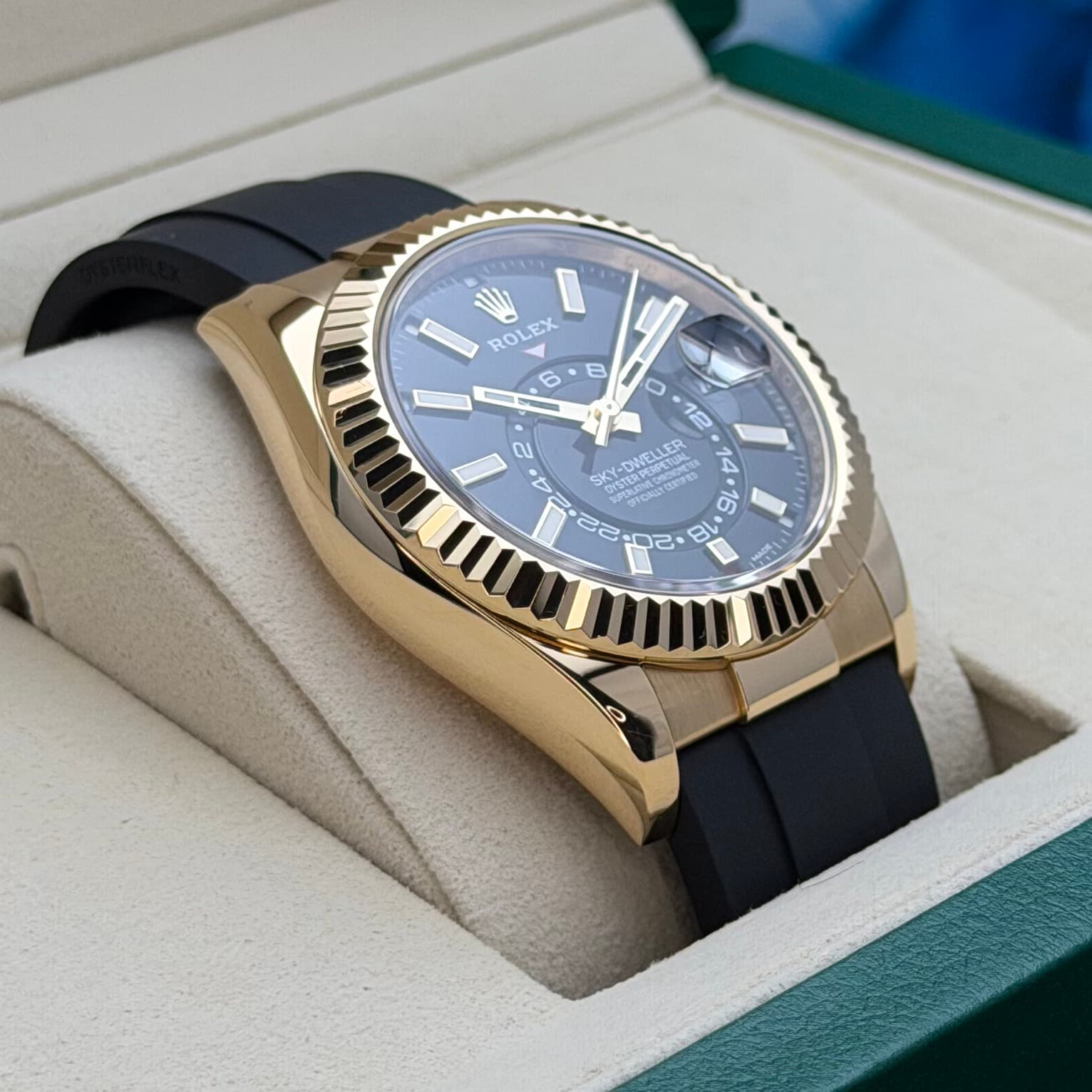 Rolex Sky-Dweller (Ref. 326238-0009) — photo 4
