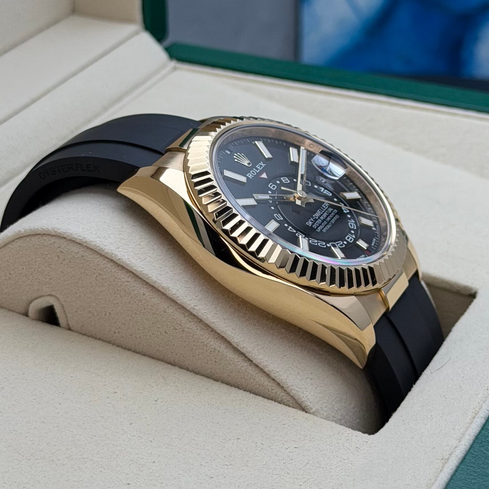Rolex Sky-Dweller (Ref. 326238-0009) — photo 6
