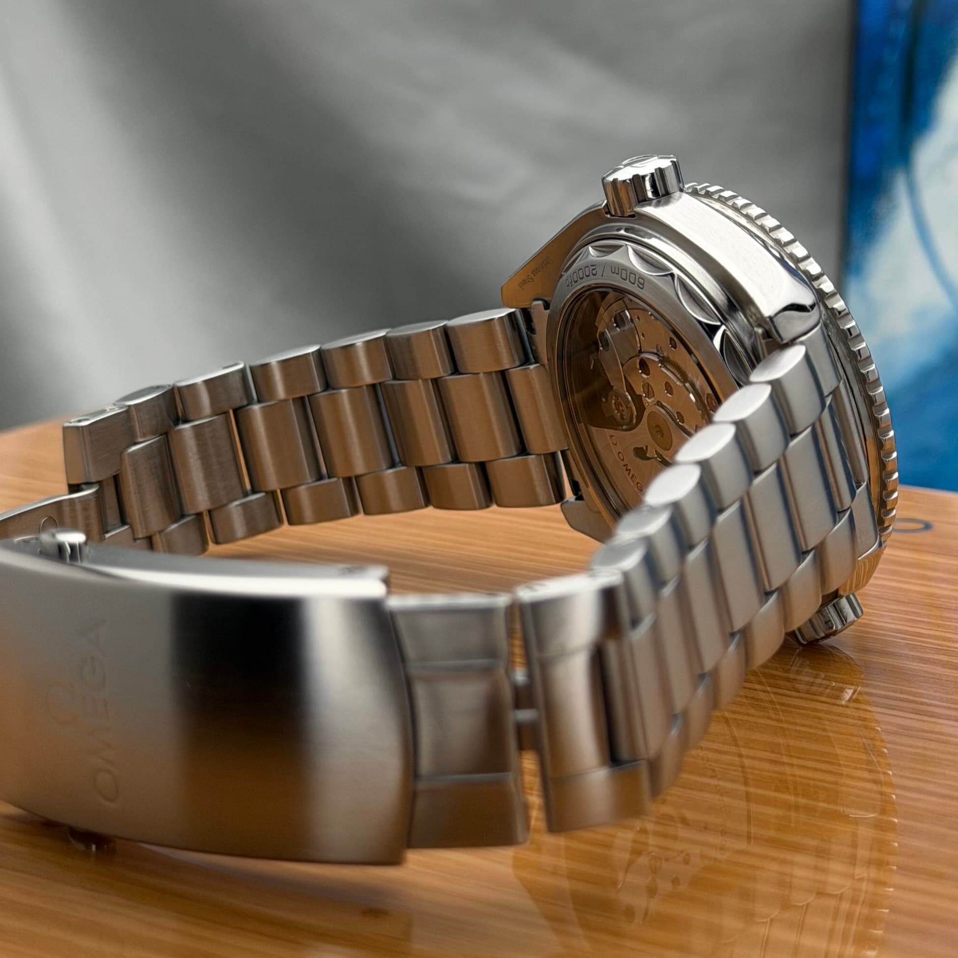 Omega Seamaster Planet Ocean (Ref. 215.30.44.21.01.002) — photo 14
