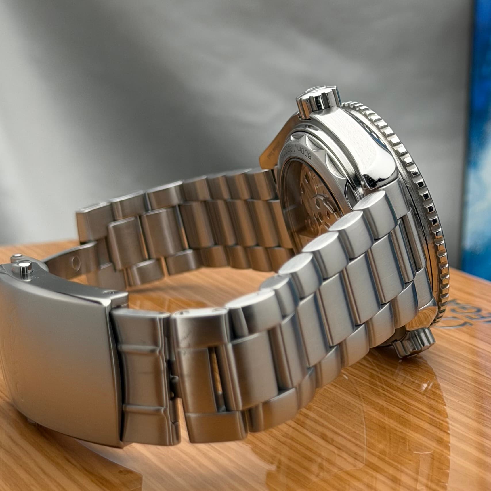 Omega Seamaster Planet Ocean (Ref. 215.30.44.21.01.002) — photo 16
