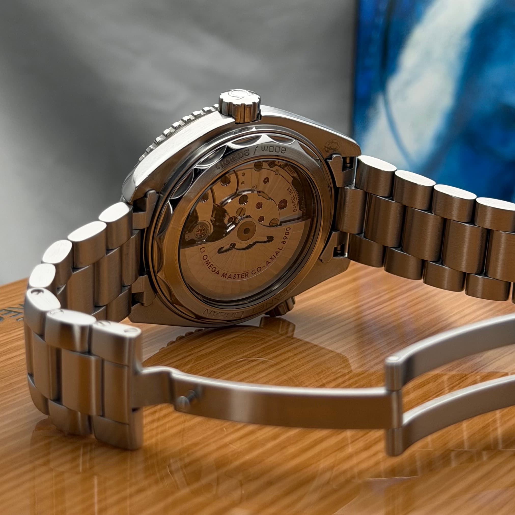 Omega Seamaster Planet Ocean (Ref. 215.30.44.21.01.002) — photo 12