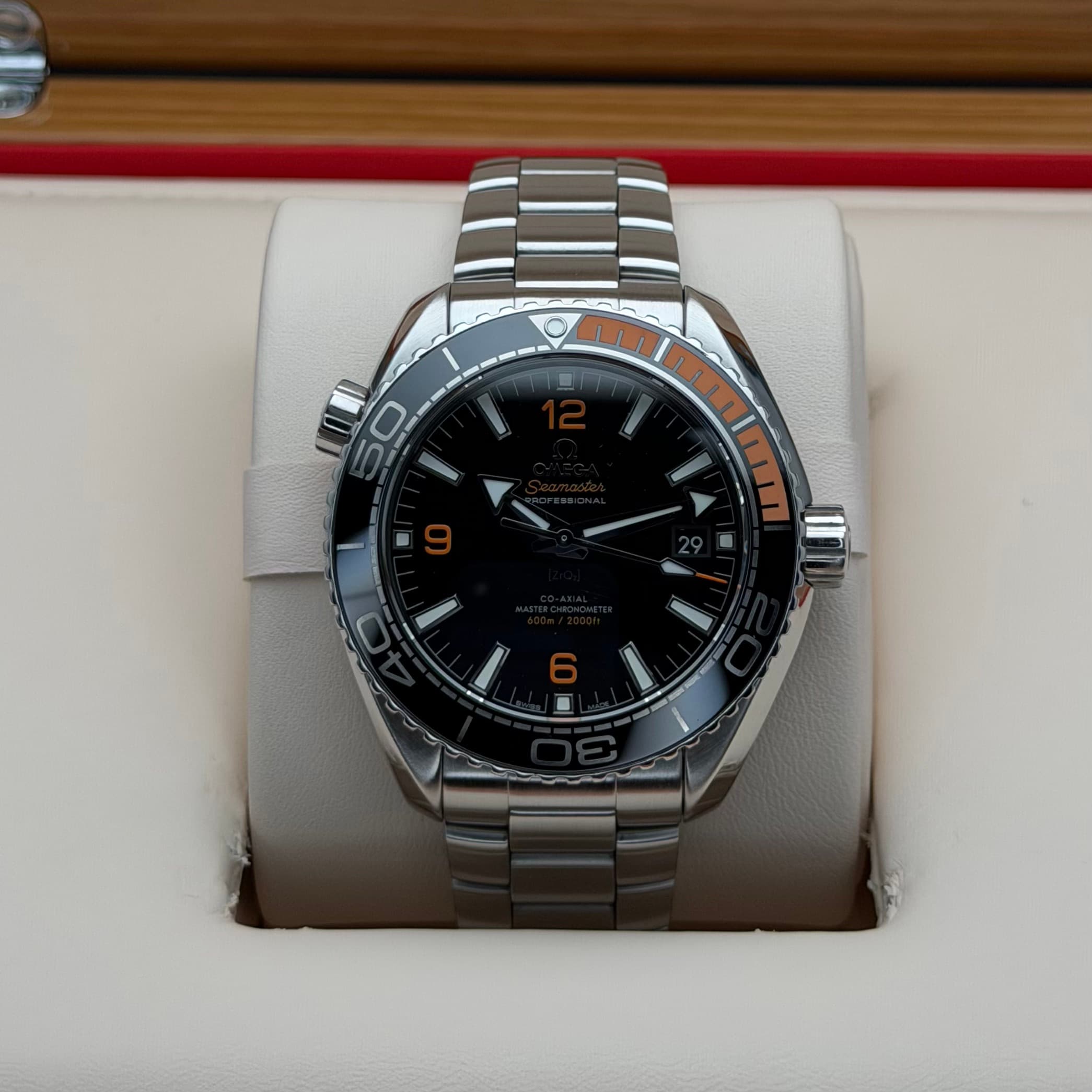 Omega Seamaster Planet Ocean (Ref. 215.30.44.21.01.002) — photo 3