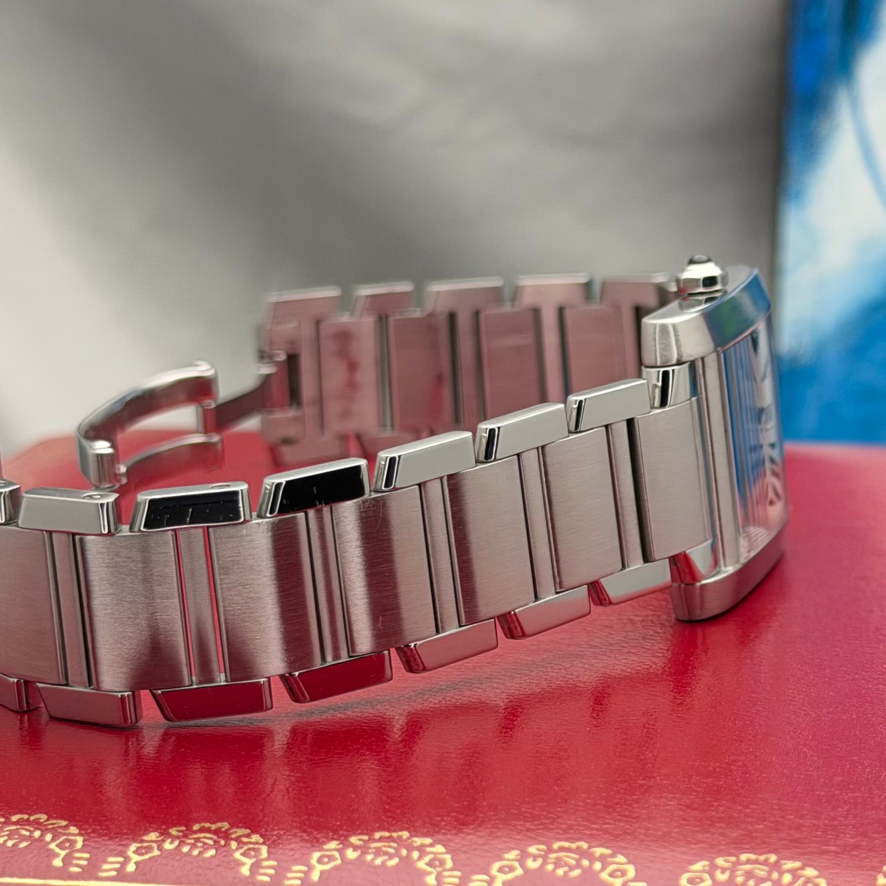 Cartier Tank Française (Ref. 2302 / W51002Q3) — photo 19