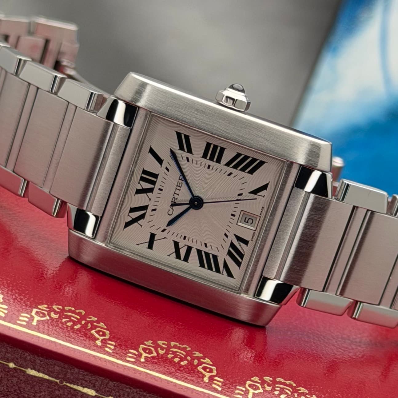 Cartier Tank Française (Ref. 2302 / W51002Q3)